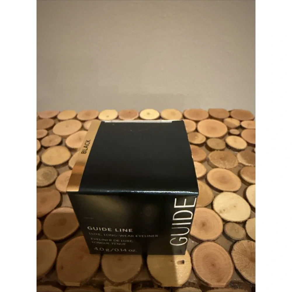 GUIDE BEAUTY ~ GUIDE LINE ~ BLACK ~ 0.14 OZ New‎ In Box